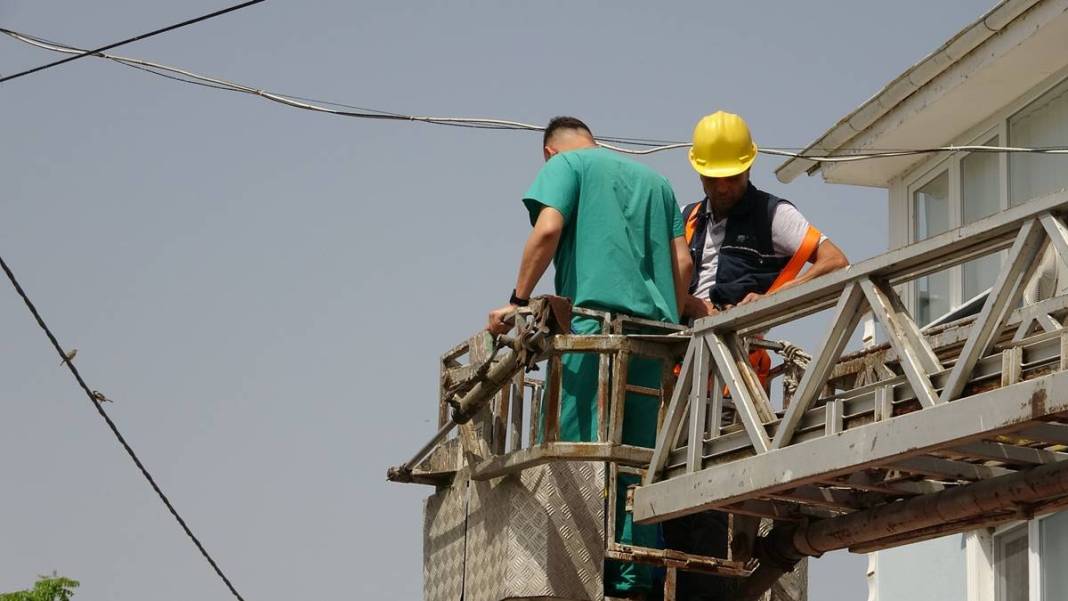 Yaren leylek ile eşi Nazlı'dan 10 gün sonra sevindiren haber! Su ve mineral kaybı ile enfeksiyon vardı 34